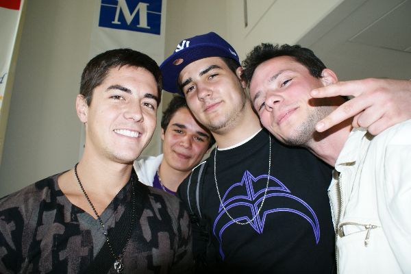 spgm-1.4.7/gal/Galeries/loic/fise_2010/FISE/Virgile,Gege,Brian Aragon et Loic.JPG